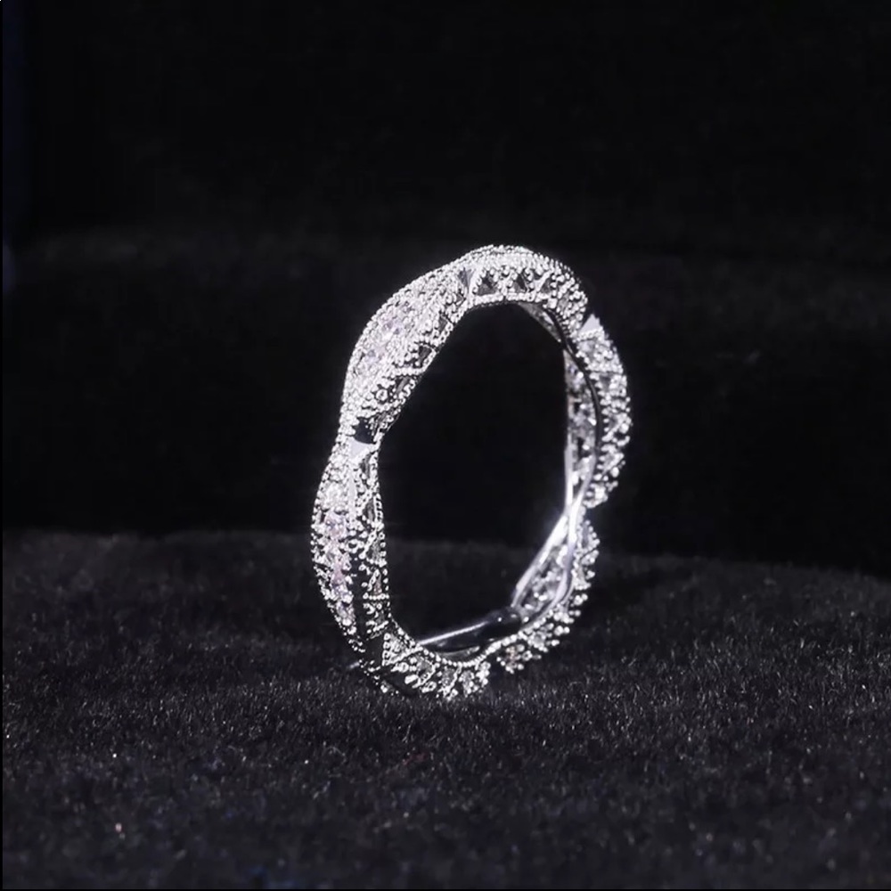 New Women’s 925 Silver Wedding Band Ring - Picture 3 of 6